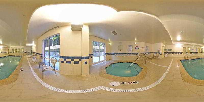 Fairfield Inn & Suites Greensboro Wendover Room photo